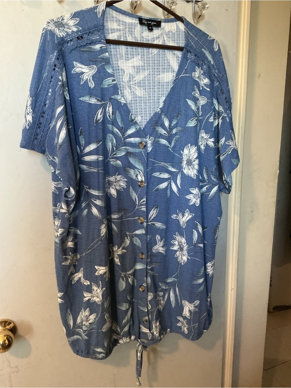 Blue Floral Button-Front Men’s Shirt